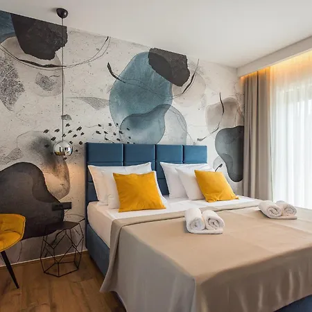 One Way Nyaraló Banjole